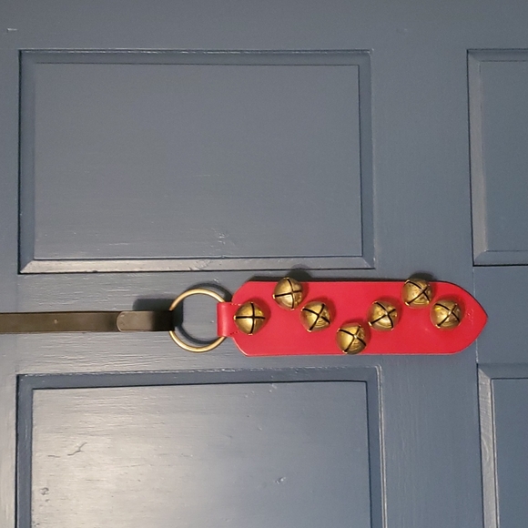 Vintage MBS Sleigh Bells Red Leather Brass Christmas Holiday Door Decoration - Picture 4 of 7